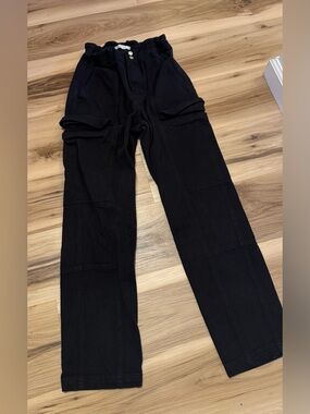 Pacsun Women’s Black Cargo Pants Paperbag waist - Casual Utility Style small